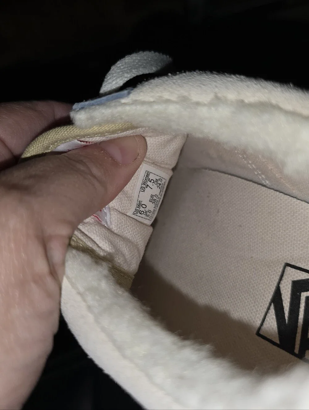 NWOB Vans Women Old Skool Stackform Suede Sherpa Shoe Sz 7.5